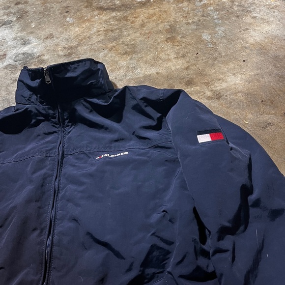 VINTAGE TOMMY HILFIGER JACKET
SIZE XL FITS LIKE L - Picture 3 of 5